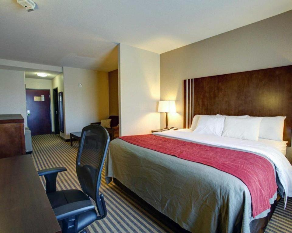 Comfort Inn & Suites Navasota Esterno foto