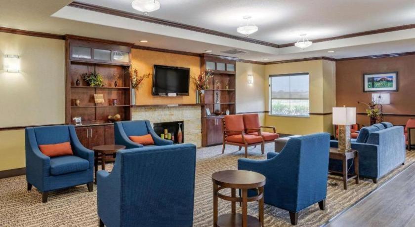 Comfort Inn & Suites Navasota Esterno foto