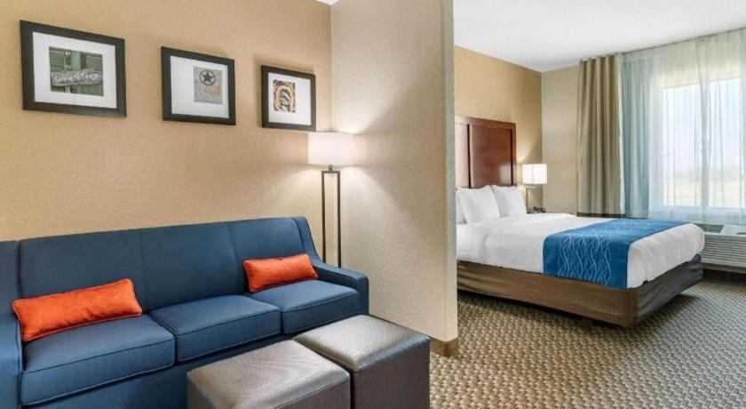 Comfort Inn & Suites Navasota Esterno foto