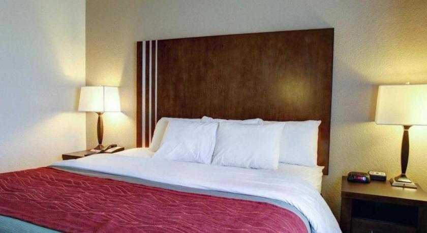 Comfort Inn & Suites Navasota Esterno foto