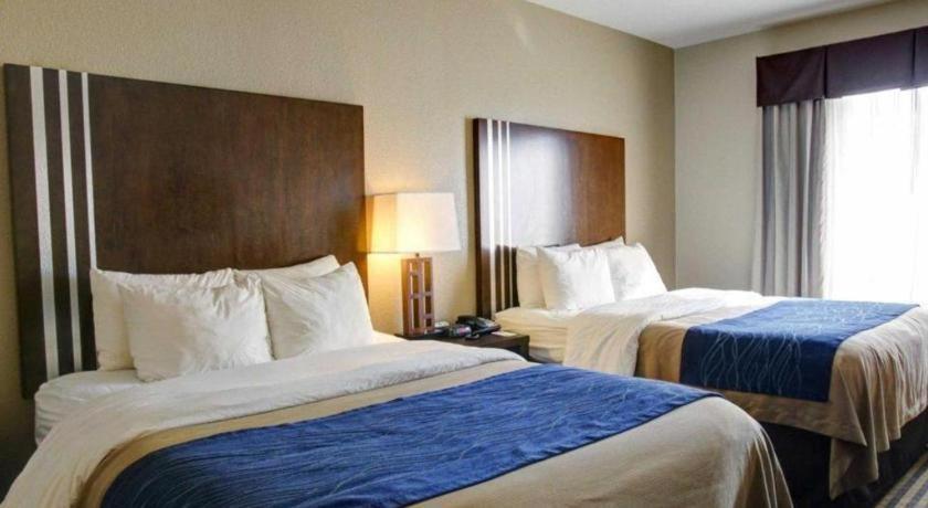 Comfort Inn & Suites Navasota Esterno foto