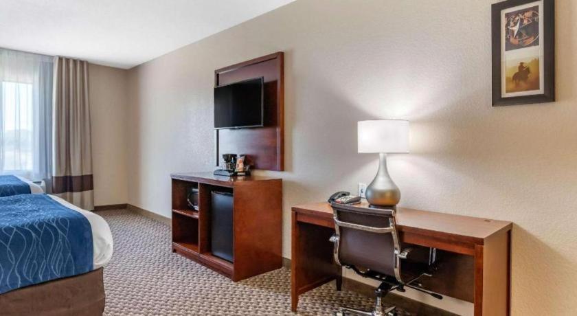 Comfort Inn & Suites Navasota Esterno foto