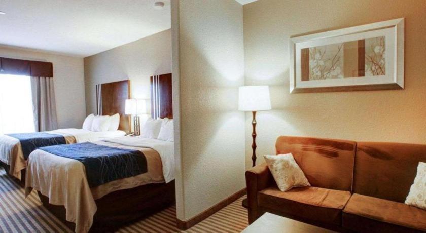 Comfort Inn & Suites Navasota Esterno foto